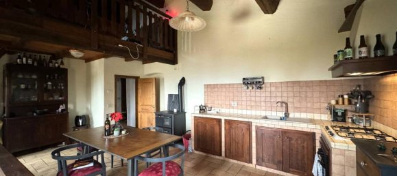 17 rooms House in Città di Castello, Italy No. 102211 31