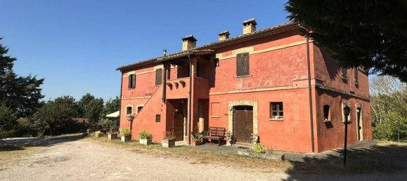 17 rooms House in Città di Castello, Italy No. 102211 38