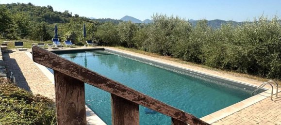 17 rooms House in Città di Castello, Italy No. 102211 3