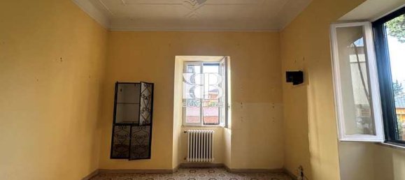 1 bedroom Apartment in Rome, Italy No. 324597 4
