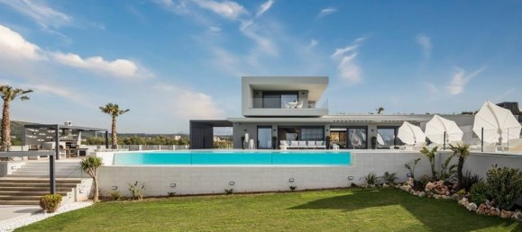 3 bedrooms Villa in Crete, Greece No. 1621 3