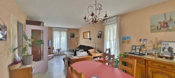 3 bedrooms House in Manche, France No. 357491 2