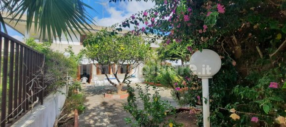 Casa de 3 dormitorios en Lecce, Italy No. 282881 3