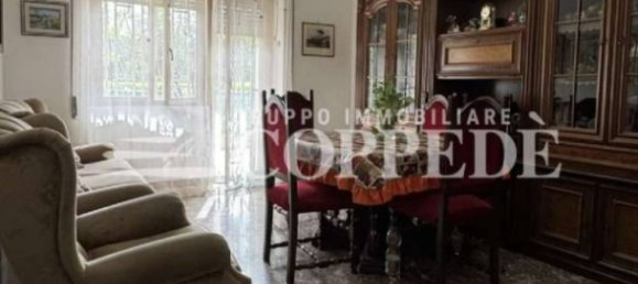 Квартира с 2 спальнями в Рим, Италия № 101448 4