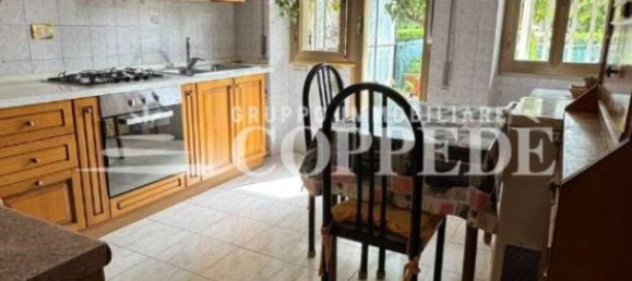 Квартира с 2 спальнями в Рим, Италия № 101448 6