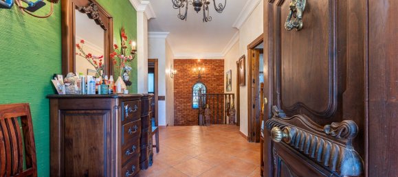 5 bedrooms House in Alicante, Spain No. 155208 11