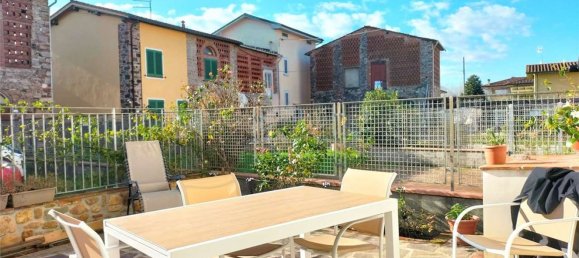 5غرفة منزل في Lucca, Italy رقم 82929 2