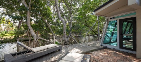 6 dormitorios villa en venta en Miami, Miami-Dade, Florida, USA № 615797 20