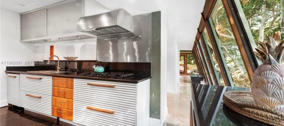 6 dormitorios villa en venta en Miami, Miami-Dade, Florida, USA № 615797 18