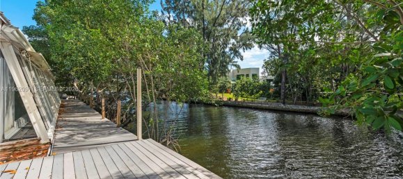 6 dormitorios villa en venta en Miami, Miami-Dade, Florida, USA № 615797 24