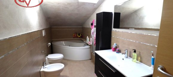 4 rooms Apartment in Montevarchi, Italy No. 238152 21