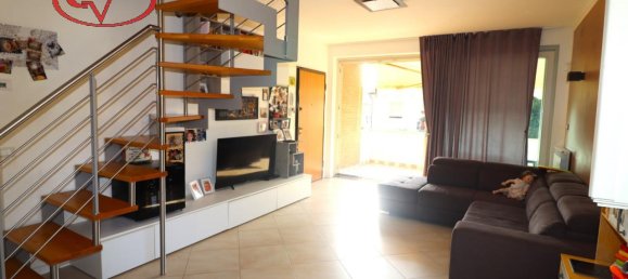 4 rooms Apartment in Montevarchi, Italy No. 238152 10