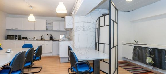 344m² Commercial property in Lisbon, Portugal No. 251714 14