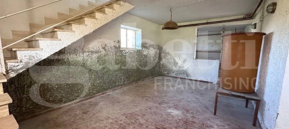 3 bedrooms Villa in Manziana, Italy No. 206975 8