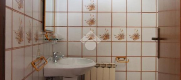 4 rooms Apartment in Teramo, Italy No. 165061 12