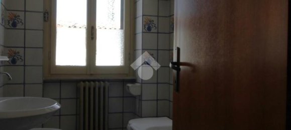 4 rooms Apartment in Teramo, Italy No. 165061 11