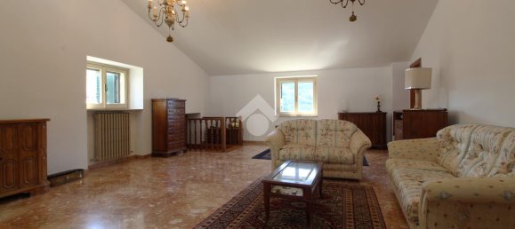4 rooms Apartment in Teramo, Italy No. 165061 3