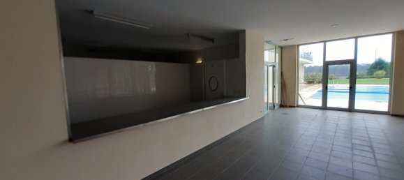 305m² Commercial property in Gemeses, Portugal No. 66751 3