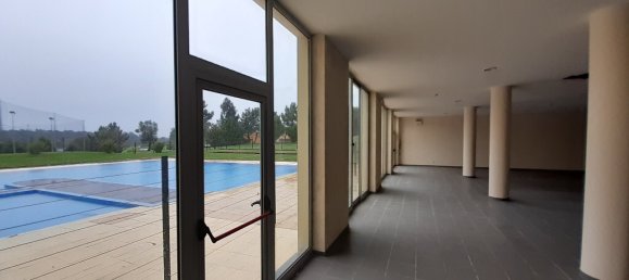 305m² Commercial property in Gemeses, Portugal No. 66751 6