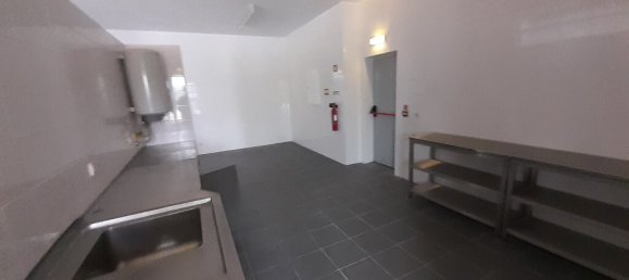 305m² Commercial property in Gemeses, Portugal No. 66751 5