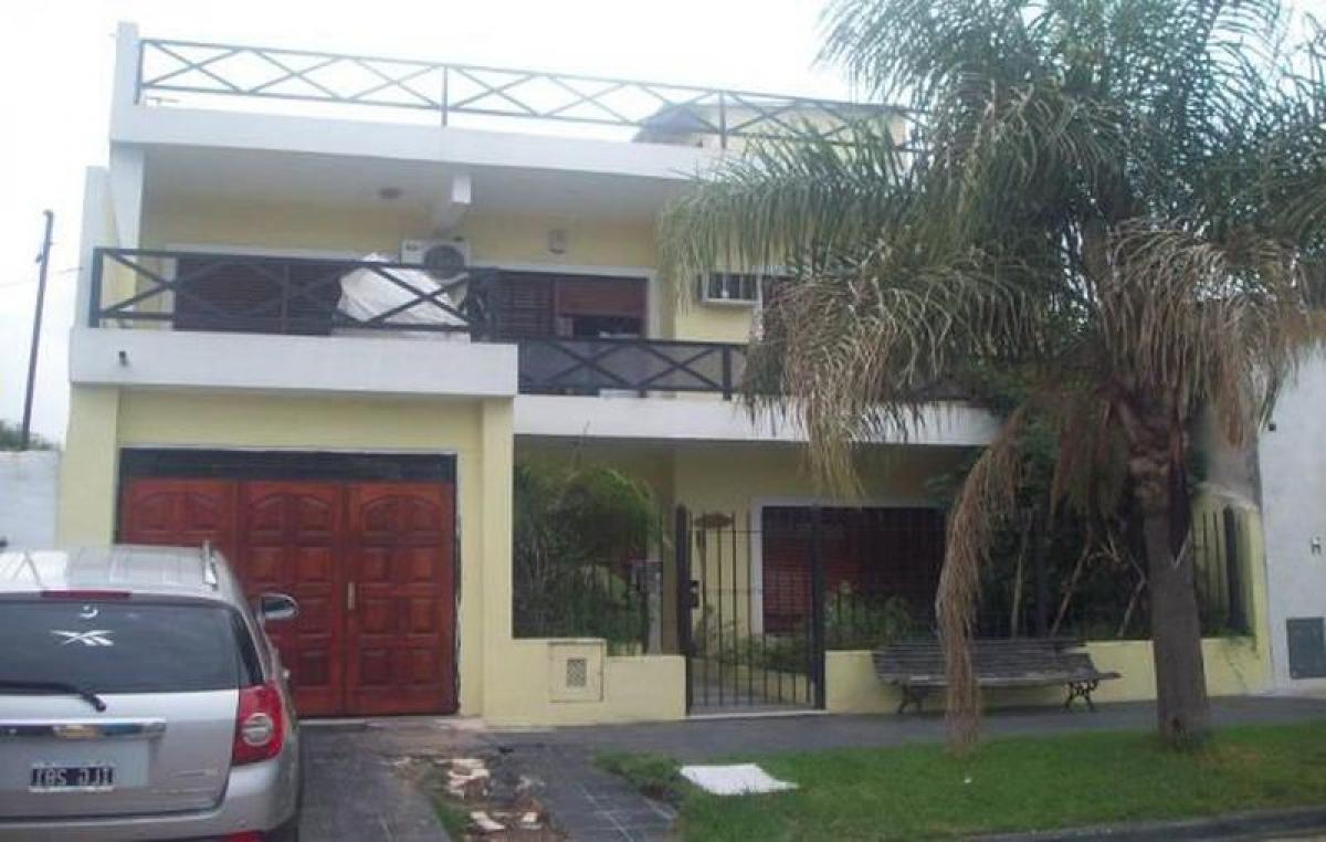 3 bedrooms House in Bermudez, Argentina No. 2979