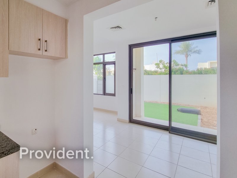 3 bedrooms Villa in Reem, UAE No. 4421