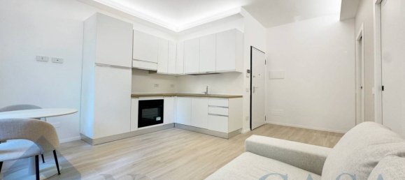 Apartamento de 1 dormitorio en Milan, Italy No. 332209 18