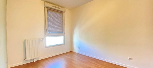 2 bedrooms Apartment in Evry, France No. 118532 5