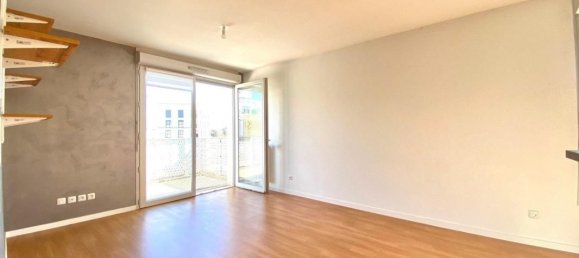 2 bedrooms Apartment in Evry, France No. 118532 7