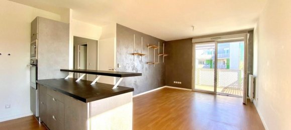 2 bedrooms Apartment in Evry, France No. 118532 8