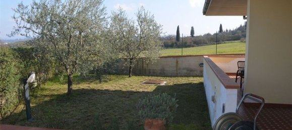 5 rooms House in Scandicci, Italy No. 211019 3