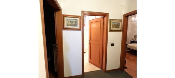 5 rooms House in Scandicci, Italy No. 211019 39