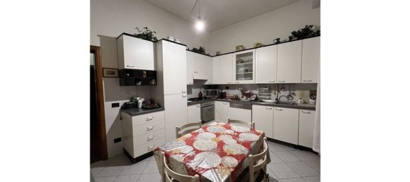5 rooms House in Scandicci, Italy No. 211019 13