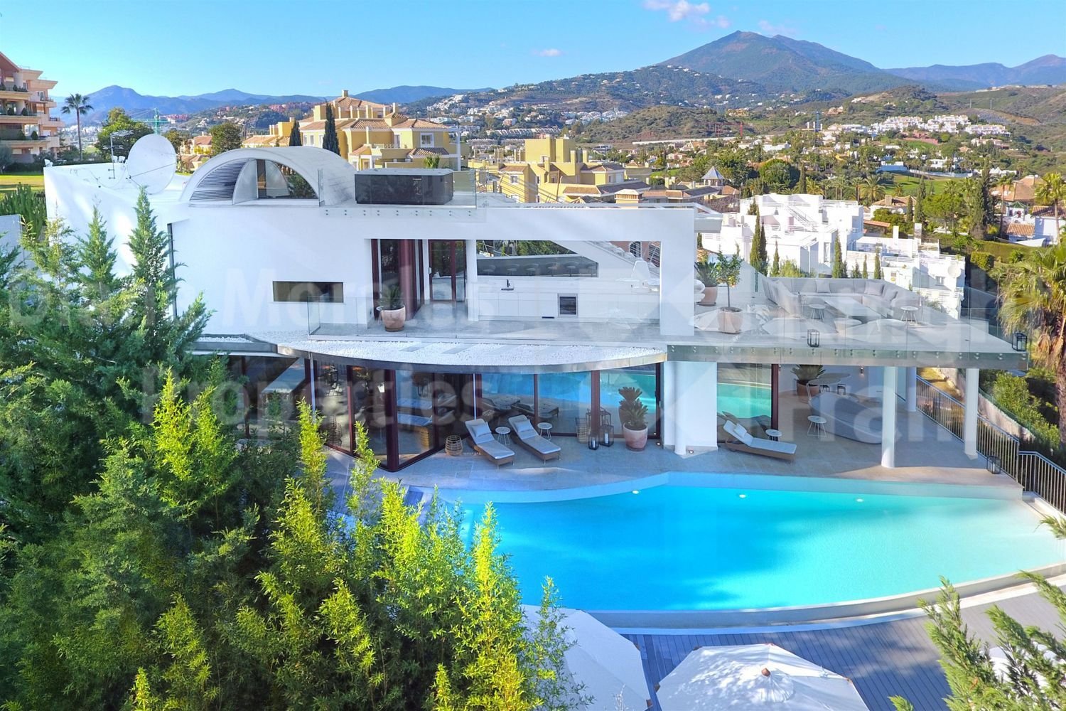 Casa de 7 dormitorios en Marbella, Spain No. 91774