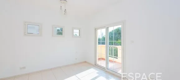 Villa T3 em The Springs, UAE N.º 108454 12