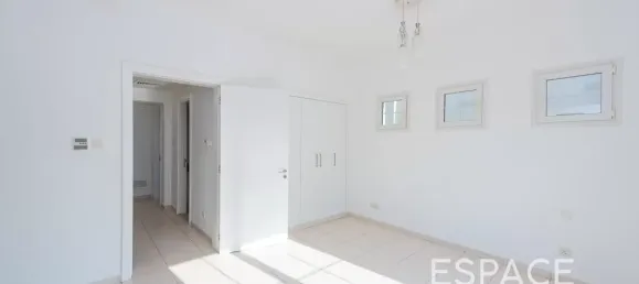 Villa T3 em The Springs, UAE N.º 108454 11