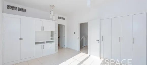 Villa T3 em The Springs, UAE N.º 108454 10