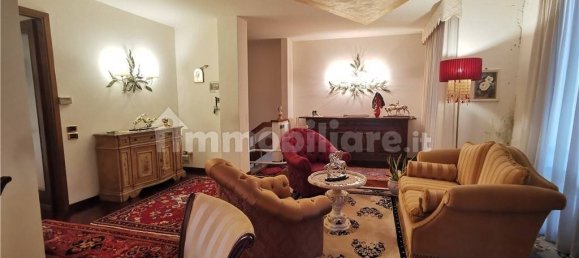 3 bedrooms Apartment in Empoli, Italy No. 48708 4