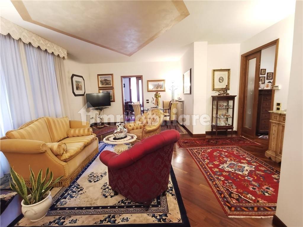 3 bedrooms Apartment in Empoli, Italy No. 48708
