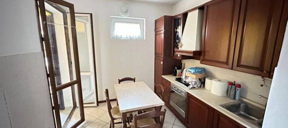 4 rooms House in Limido Comasco, Italy No. 19160 7