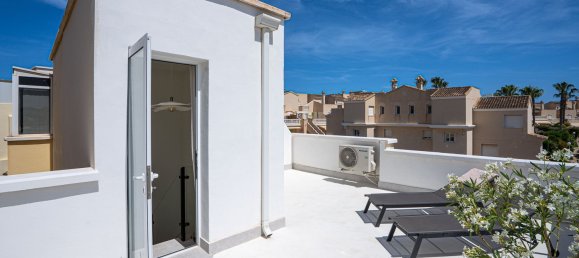 2 bedrooms House in Alicante, Spain No. 134009 22