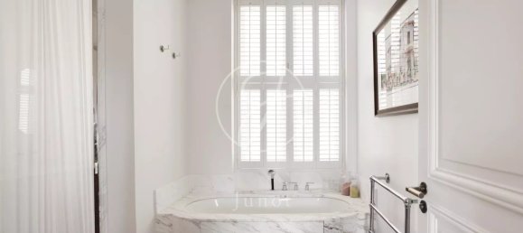 Квартира с 5 спальнями в Париж, Франция № 131472 10