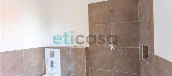 3 Schlafzimmer Wohnung in Piacenza, Italy, Nr. 193843 31