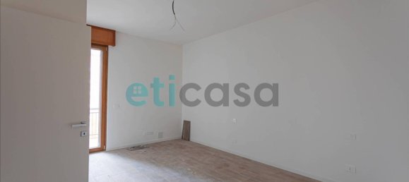 3 Schlafzimmer Wohnung in Piacenza, Italy, Nr. 193843 22
