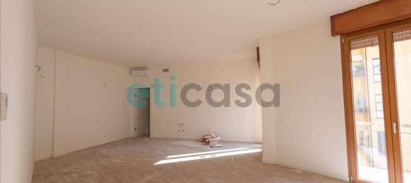 3 Schlafzimmer Wohnung in Piacenza, Italy, Nr. 193843 19