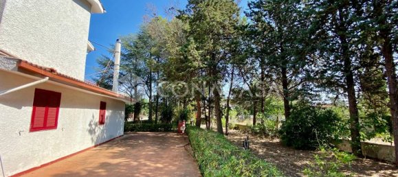 Вилла с 8 комнатами в Битонто, Италия № 24966 6