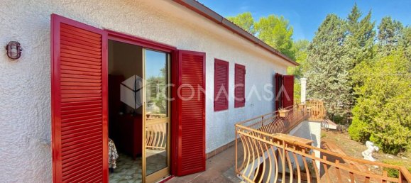 Вилла с 8 комнатами в Битонто, Италия № 24966 32