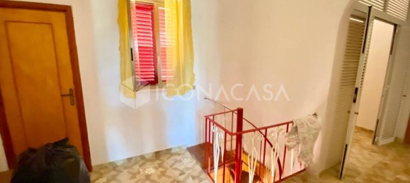 Вилла с 8 комнатами в Битонто, Италия № 24966 37