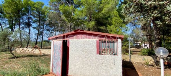 Вилла с 8 комнатами в Битонто, Италия № 24966 8