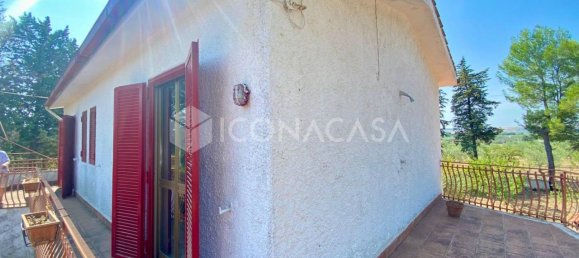 Вилла с 8 комнатами в Битонто, Италия № 24966 34